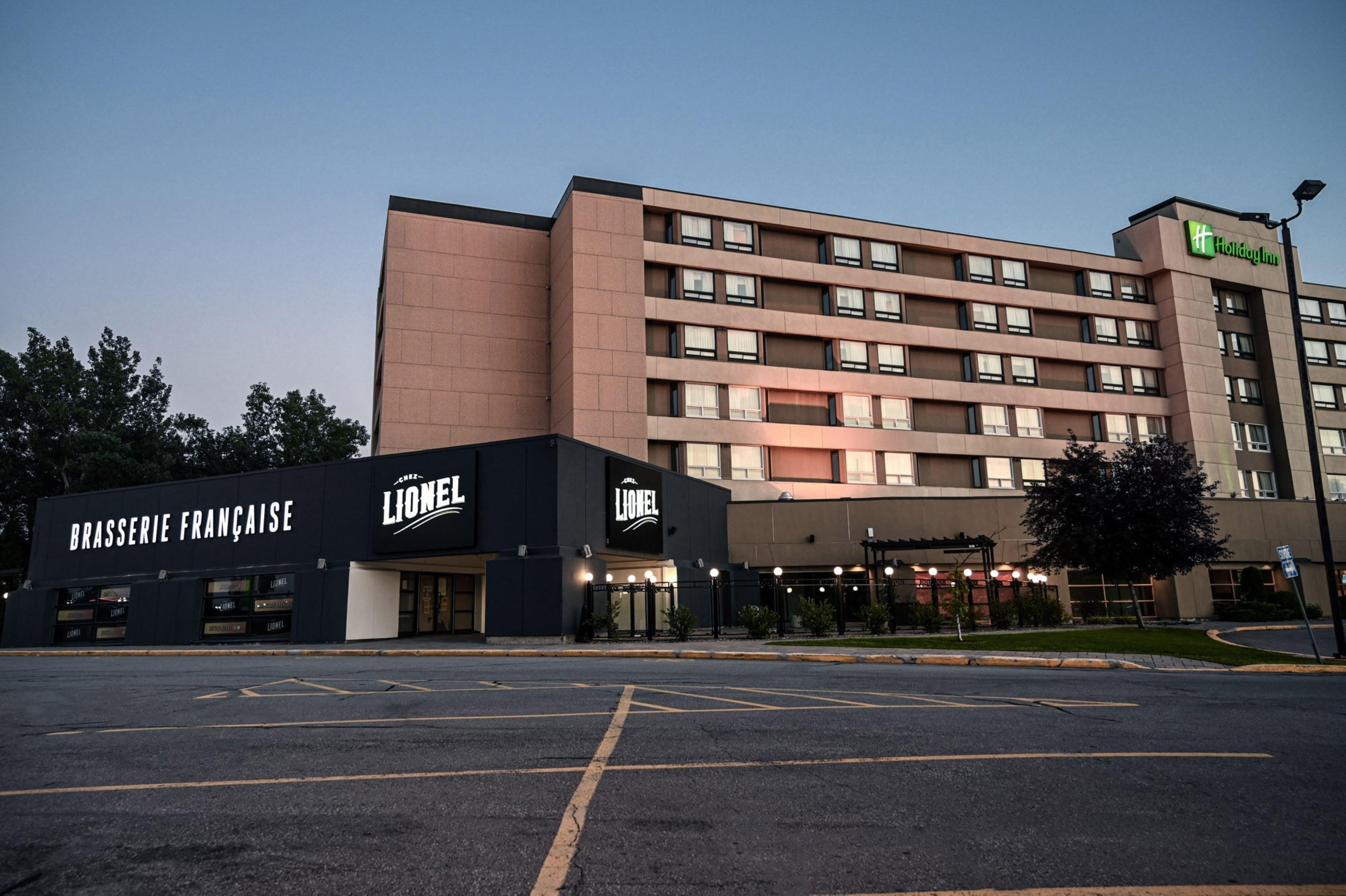 Holiday Inn Laval Montreal, An Ihg Hotel Exterior photo