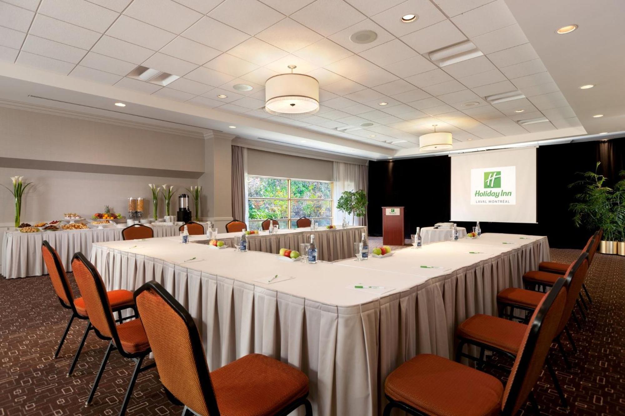 Holiday Inn Laval Montreal By Ihg Exterior photo